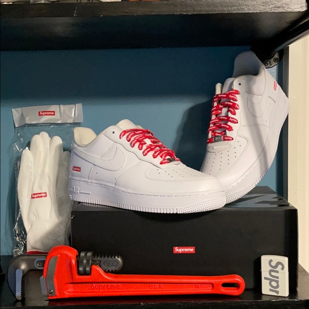 Supreme x Nike Air Force 1